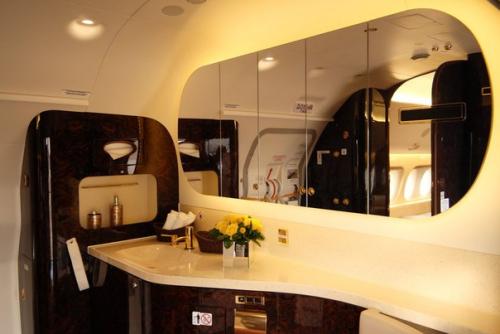 Бизнес - версия Ssj100 представлена на авиавыставке в Турции. 08