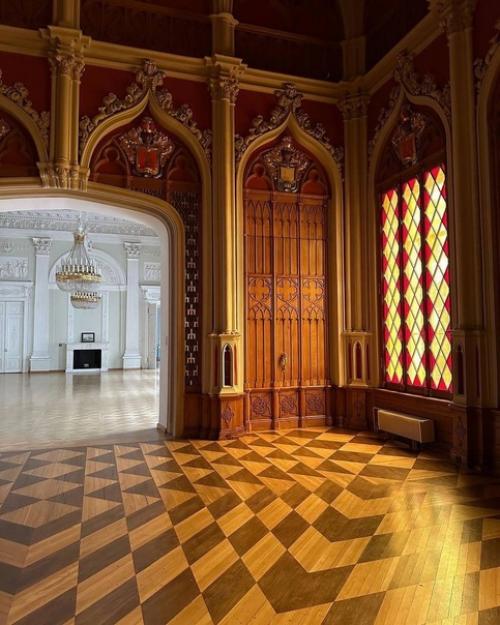 Интерьеры особняка князя Ивана Фёдоровича Паскевича - эриванского. 01