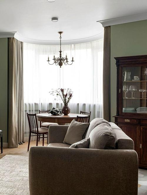 Для искусствоведа. Архитектор Мария родионовская оформила квартиру необычной конфигурации (план будет в комментариях) площадью 72 кв. 01