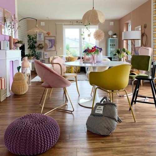 В доме Катрин цветовые всплески сочетаются с винтажным стилем, уютом и эстетикой живых цветов. 02