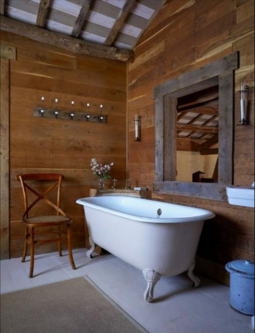 Заброшенный замок. Адриан и Женевьева после выхода на пенсию захотели переехать из Великобритании во Францию. 06