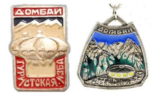 Карачаево-черкесия, Домбай.  Гостиница Тарелка. 01