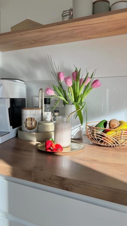 * уют в дизайне современного интерьера - это тепло светлого дерева, мягкий текстиль, цветы и растения. 08