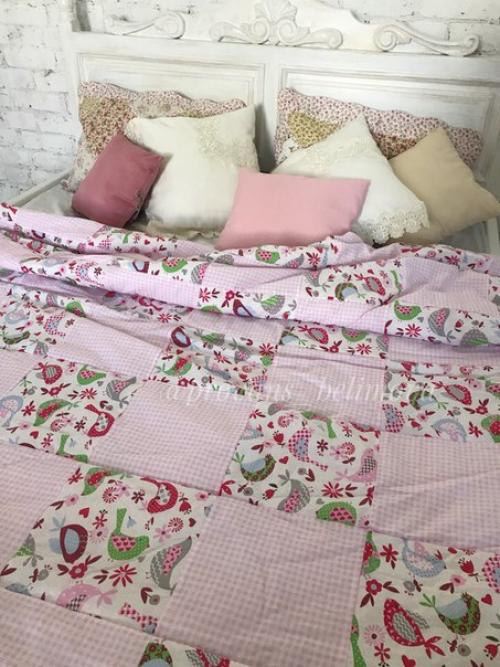 А первые облегчённые одеяла покрывала поехали уже по домам. 01