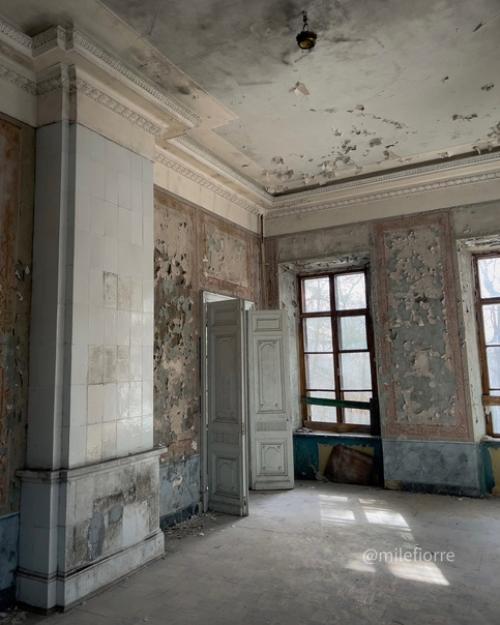 Роскошь и упадок усадьбы петрово - дальнее. 04