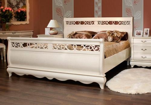 Резные элементы в интерьере.