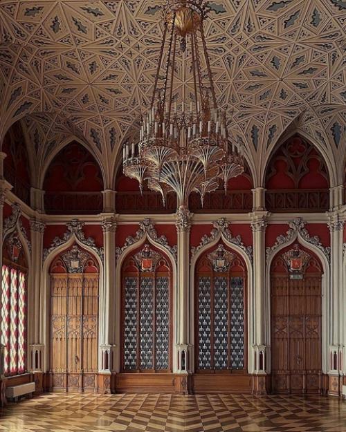 Интерьеры особняка князя Ивана Фёдоровича Паскевича - эриванского. 02