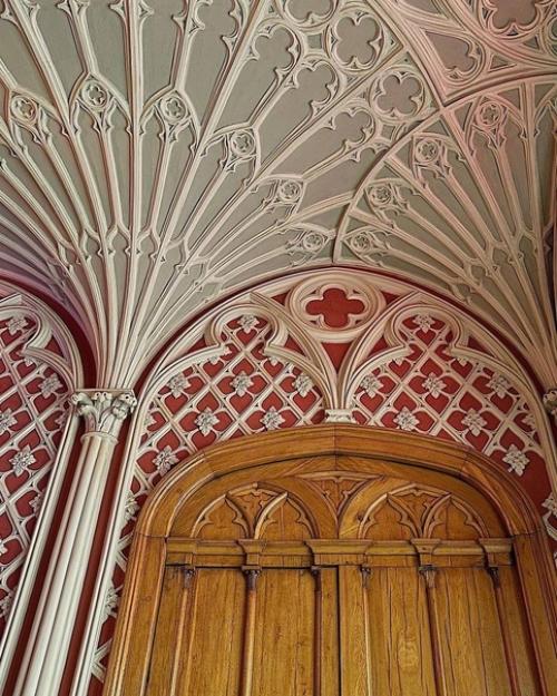 Интерьеры особняка князя Ивана Фёдоровича Паскевича - эриванского. 05