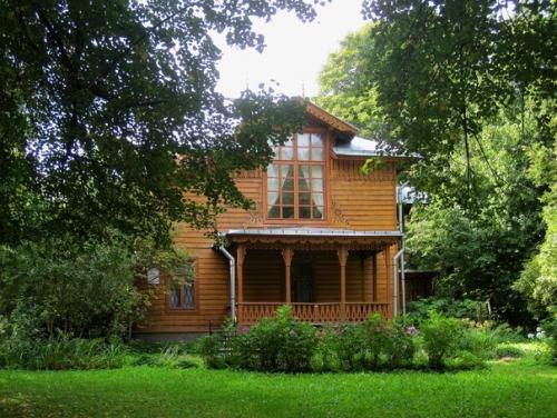 Дача (дом - музей) Павла Чистякова. 01