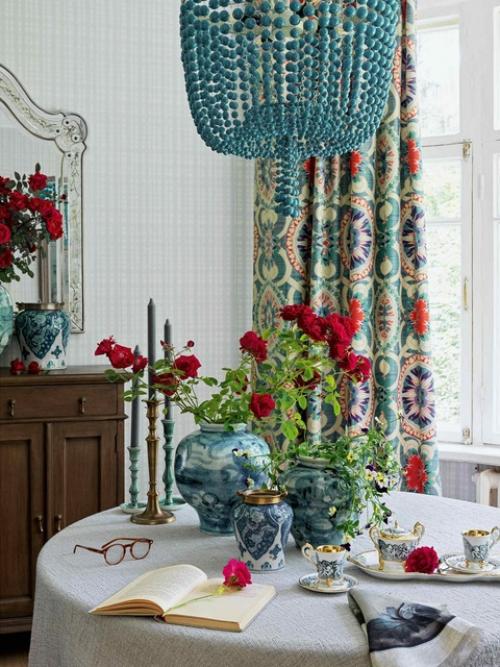 Потрёпанный временем фасад и душевные интерьеры. 02