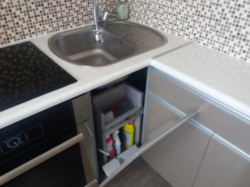 Удобное решение. Для маленькой кухни. 01