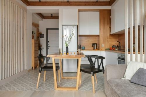 Интерьер квартиры - студии 36, 5 м 2 (+ балкон) в красной поляне, Сочи. 01