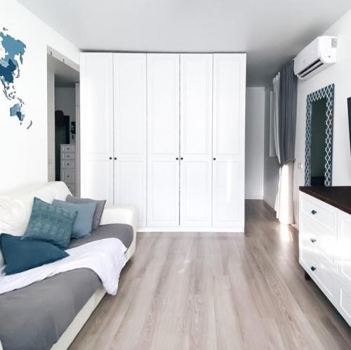 Грамотно используя скандинавский стиль в интерьере можно превратить любую советскую хрущевку в целостное, практичное и максимально уютное жилье. 03