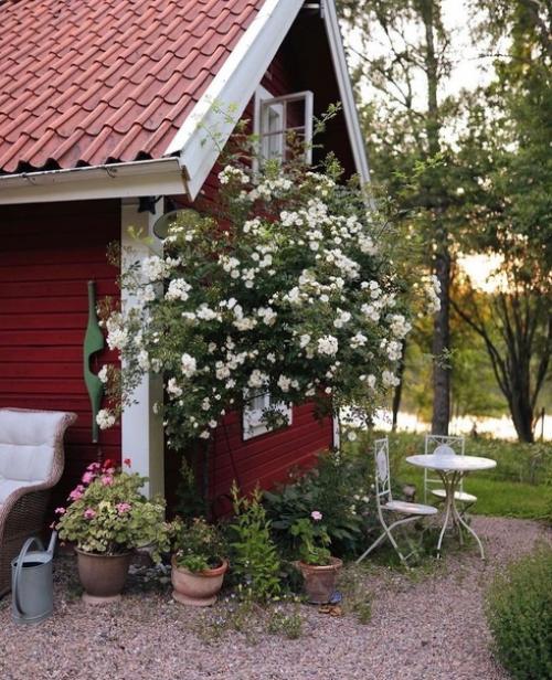 Добро пожаловать в красный шведский дом ульрики - мечту любого ценителя стиля шабби - шик и скандинавского интерьера! 03