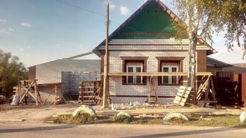 Обновили домик своими руками. 03