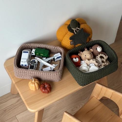 5 идей, как использовать вязаные корзинки в интерьере. 03