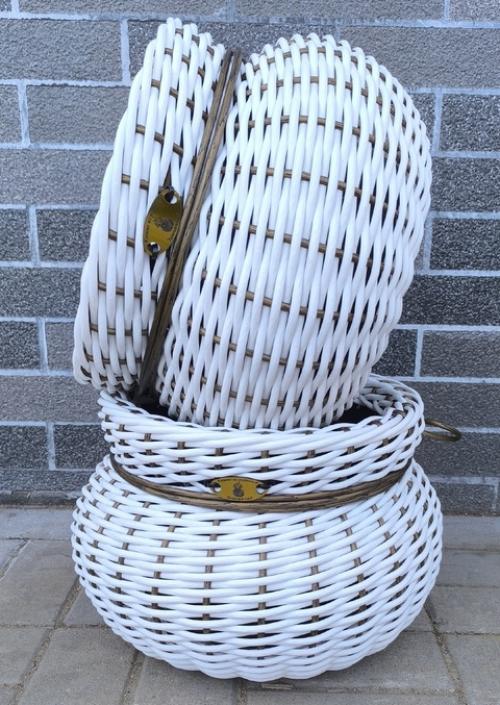 Как красиво смотрятся кашпо из белого ротанга в форме горшочек счастья! 02
