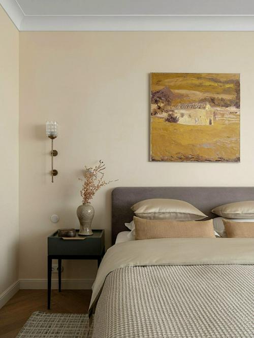 Для искусствоведа. Архитектор Мария родионовская оформила квартиру необычной конфигурации (план будет в комментариях) площадью 72 кв. 06