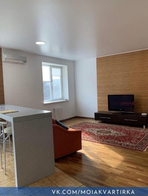 Интерьер кухни - гостиной. 01