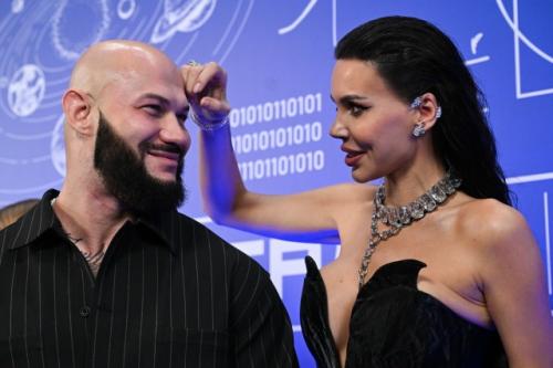 Самойлова тоскует по особняку, который достался джигану: 