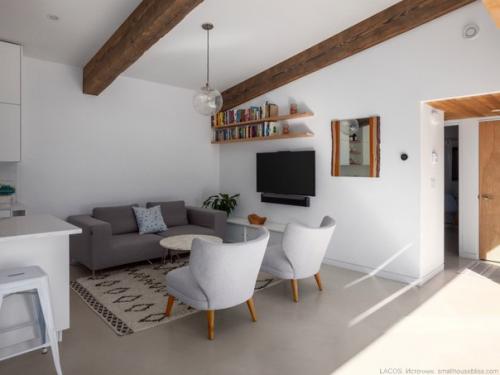 Пример современного коттеджа в Канаде: дом с большим патио и высокими потолками площадью 87, 3 кв. 03