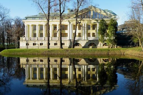История дворцов Петербурга. 02