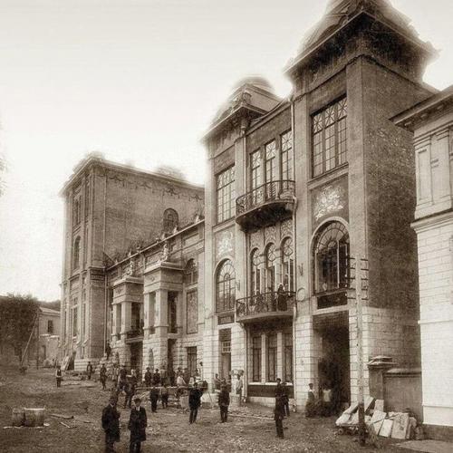 Международный день памятников и исторических мест (день всемирного наследия) отмечается 18 апреля. 04