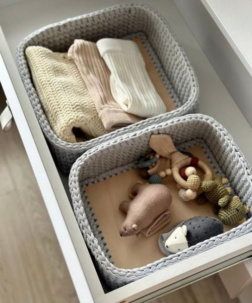 5 идей, как использовать вязаные корзинки в интерьере. 05