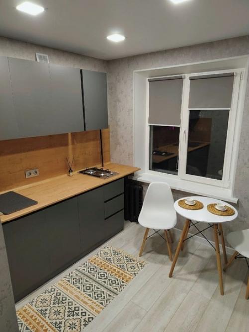 Продам 1 комнатную квартиру с современным новым ремонтом район поворот. 05