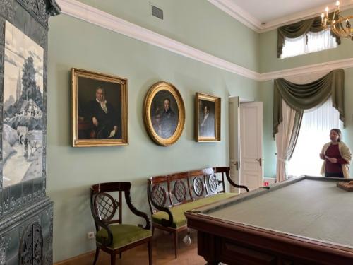 В старинном особняке на Фонтанке студенты - филологи смогли почувствовать дух державинской эпохи. 07