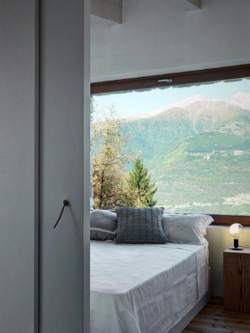 Дом из камня в горах Италии. 08