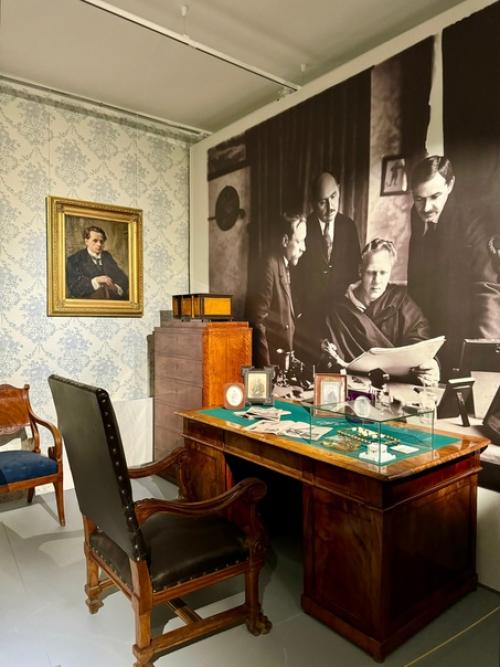 Только приглашение на открытие выставки музея музыкального и театрального искусства Шаляпин. 01