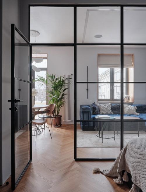 Интерьер квартиры с синими акцентами (60 кв. 07