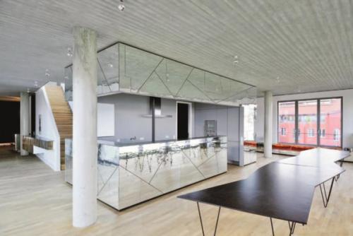 Зеркальные стены в интерьере: 6 сногшибательных идей. 02