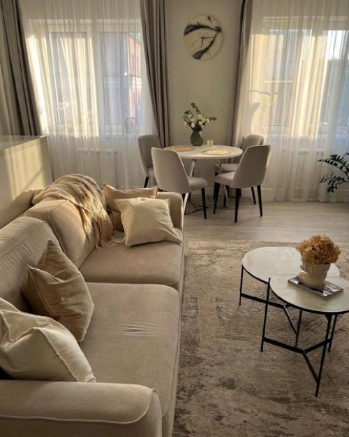 Интерьер кухни - гостиной. 01