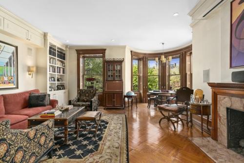 В нью-йоркском особняке из Семейки Тененбаум Уэса Андерсона теперь можно остановиться. 01