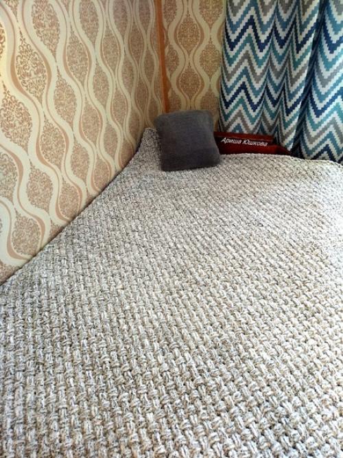 Чтобы не говорили про эти пледики, мне они очень нравятся. 09