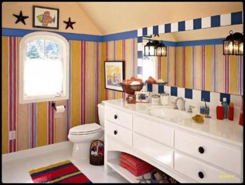 Интерьерный тренд: обои в ванной комнате и гостевом санузле. 09