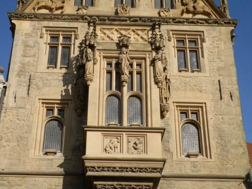 Одно из самых интересных зданий не только в Кутна горе, но и во всей Чехии - каменный дом или дом прокопа, построенный около 1480 года. 02