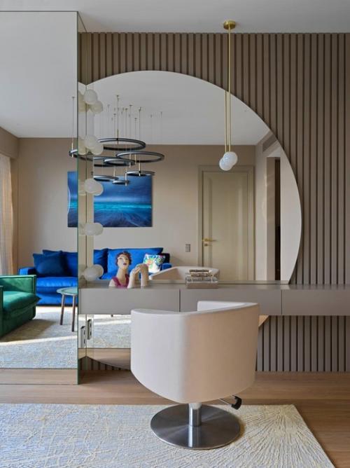 Из панорамных окон квартиры открывается красивый вид на Москву. 02