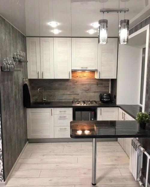 Холодильник не стандартный в проёме под подоконником. 03