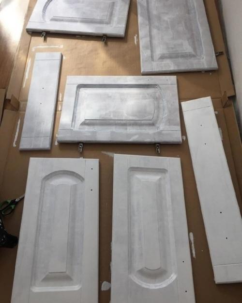 Вот такой вариант бюджетного обновления кухни. 03