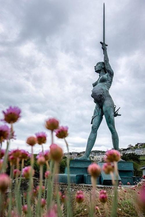 Очень красивая скульптура получилась. 02