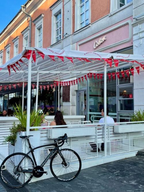 Недавно я заметила, что в кругу моих творческих коллег возрос интерес к ретро эстетике, в частности к советской. 05