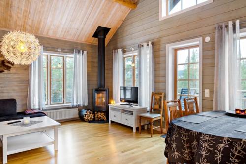 Уютный коттедж со спальней под самой крышей. 01