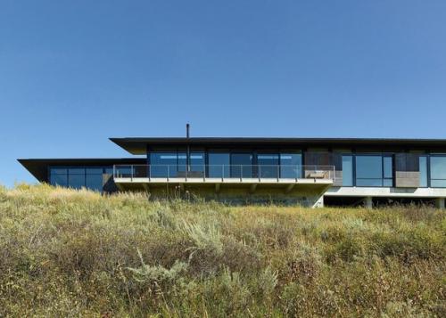 Студия Abramson Teiger Architects спроектировала дом в штате вайоминг, США. 01