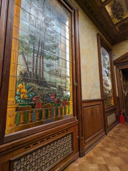 Ещё пару пунктов вычеркнула я вчера из списка обязательных к посещению мест: львиный мост и юсуповский дворец. 06