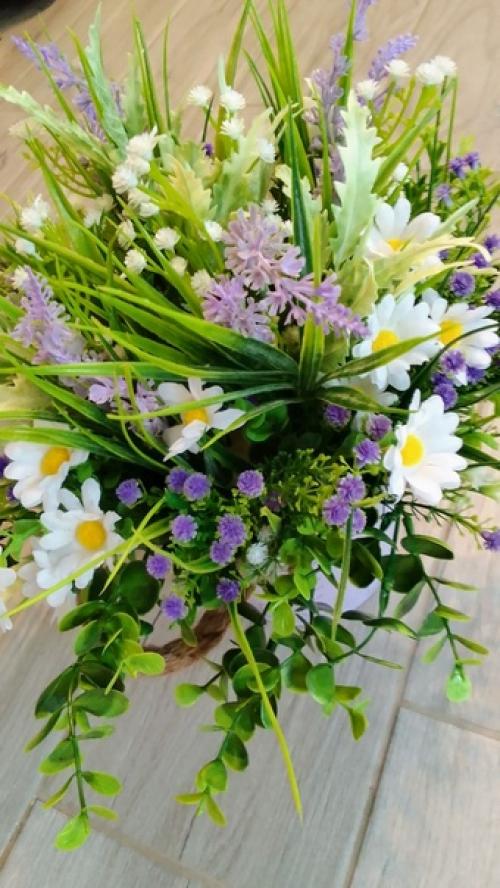 Флористическая композиция из искусственного декора. 03