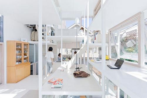 Прозрачный жилой дом House Na (Токио) - возведен в 2012 году и похож больше на строительные леса, нежели на жилой дом. 07