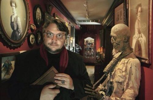 В одном доме с монстрами: коллекция режиссера Гильермо дель торо. 01